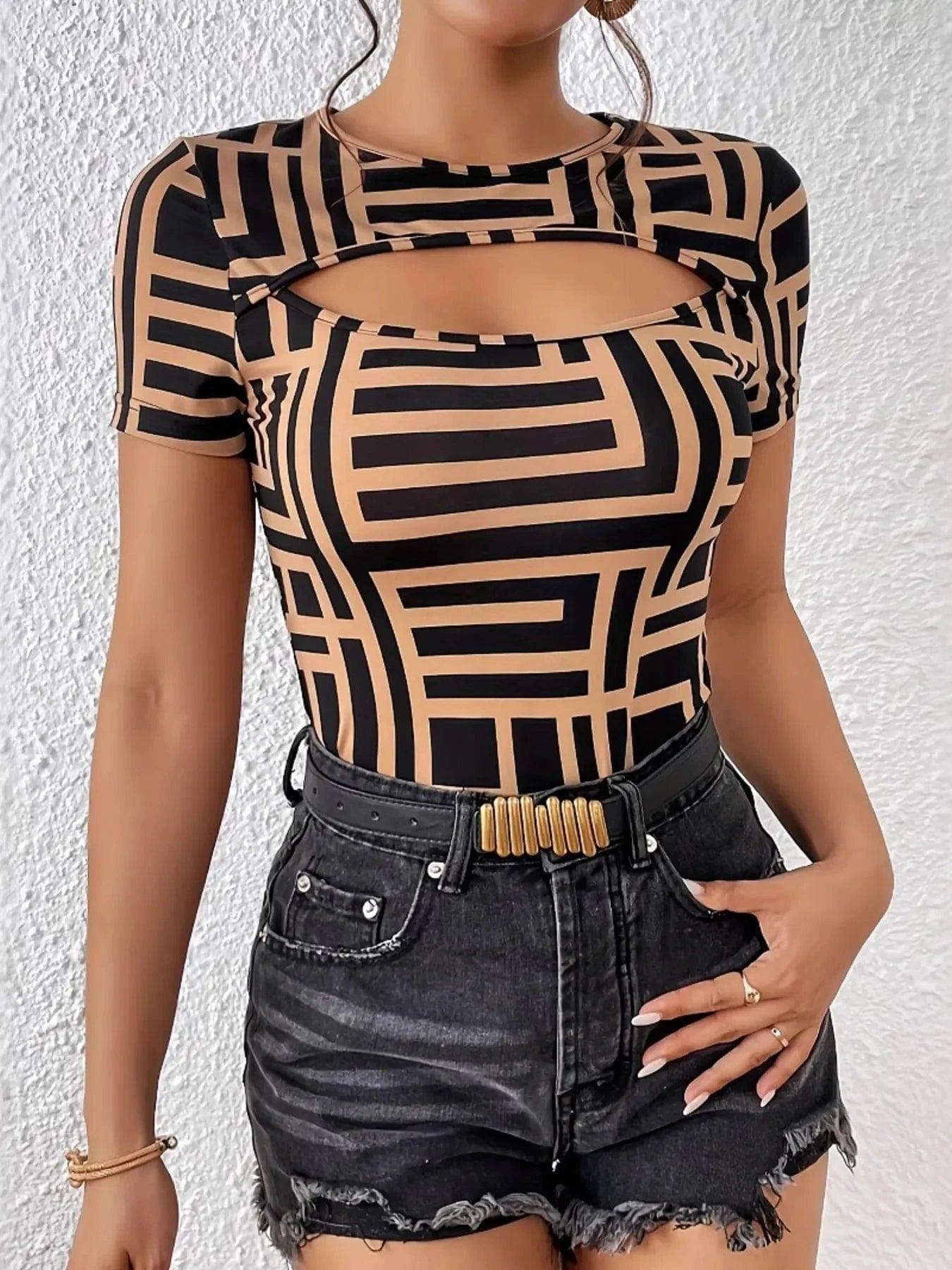 Geometric Print Cutout Short Sleeve T-Shirt - ShalayeFashion