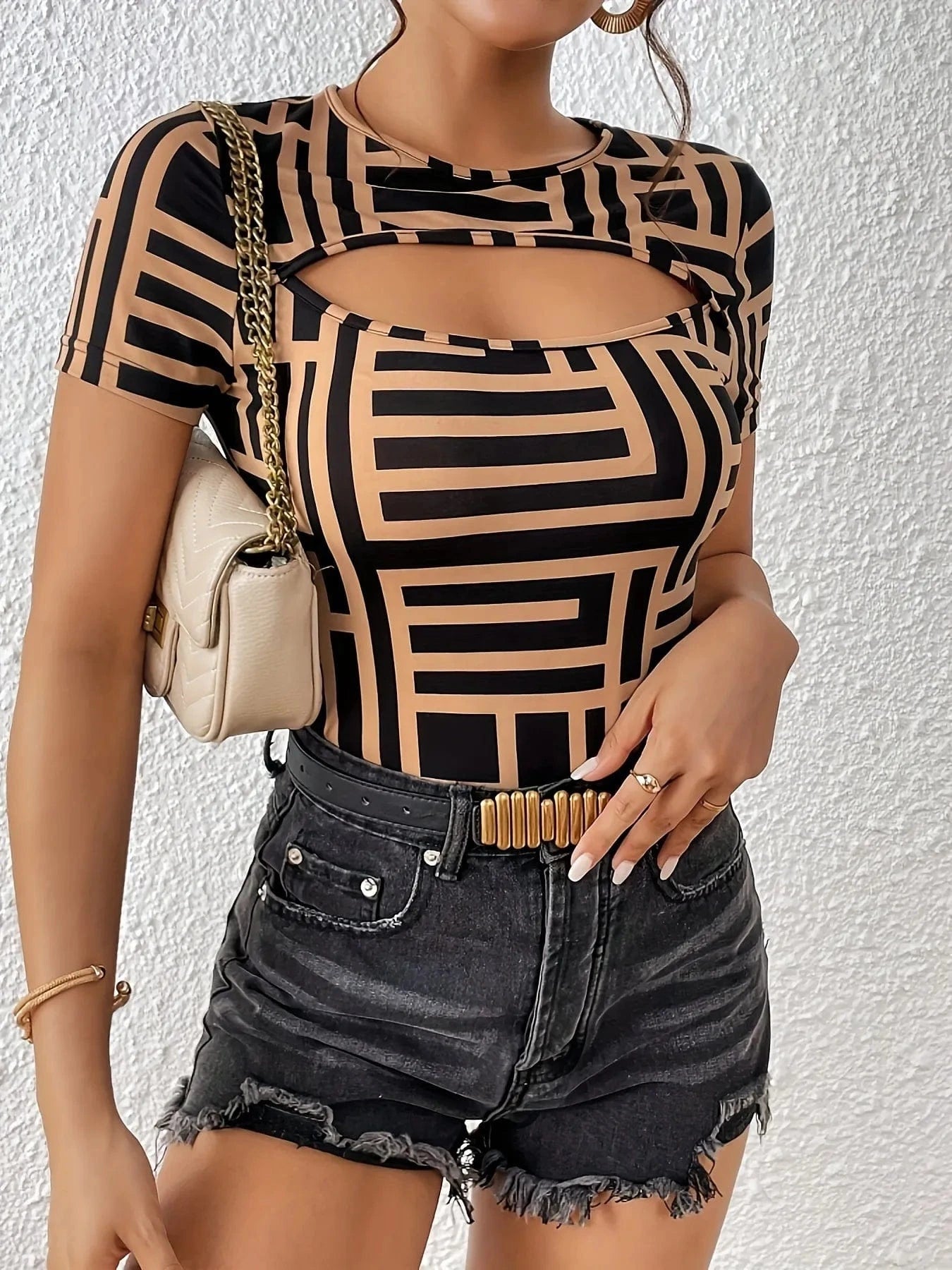 Geometric Print Cutout Short Sleeve T-Shirt - ShalayeFashion