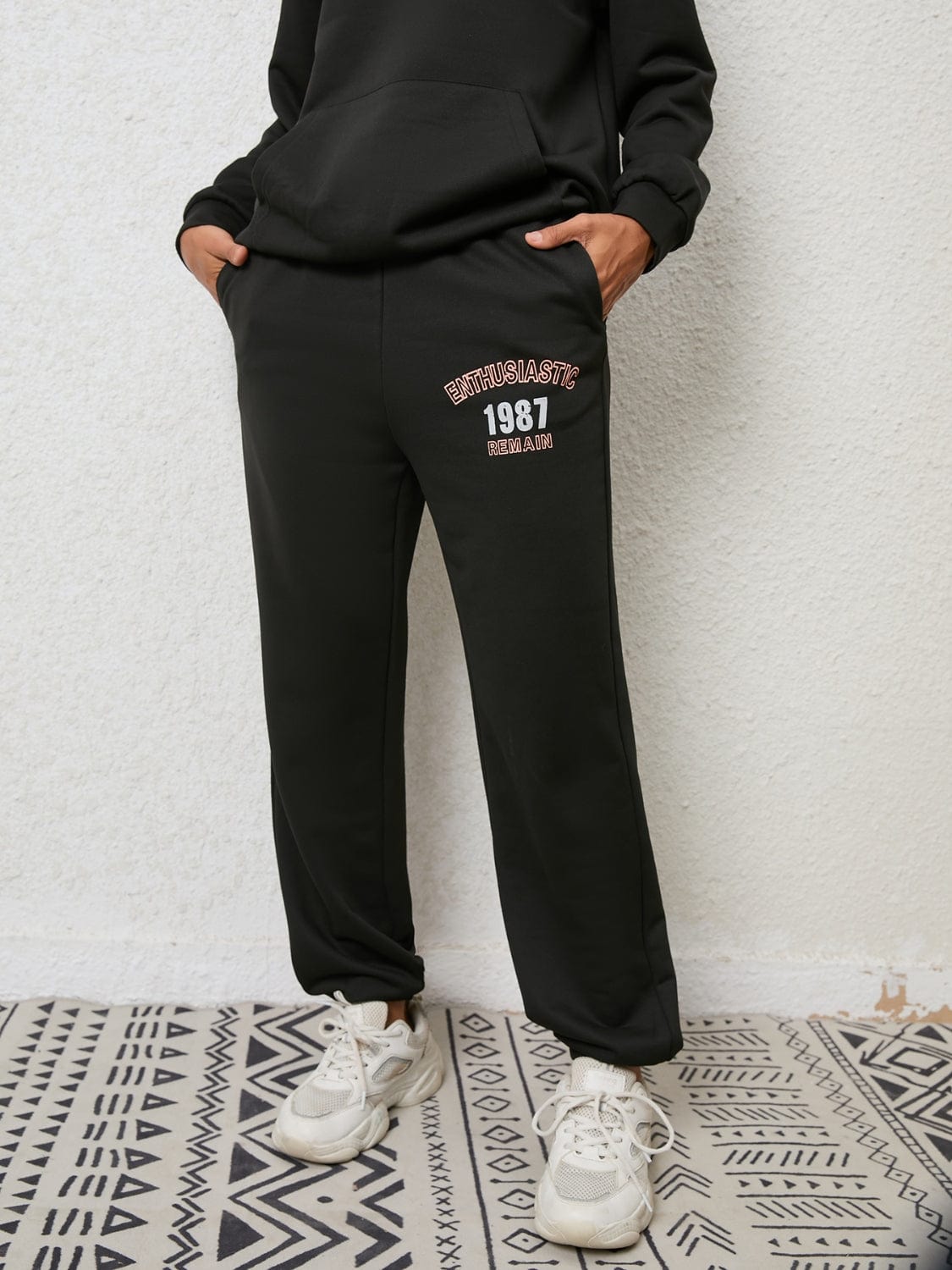 Graphic Hoodie and Sweatpants Set - ShalayeFashion