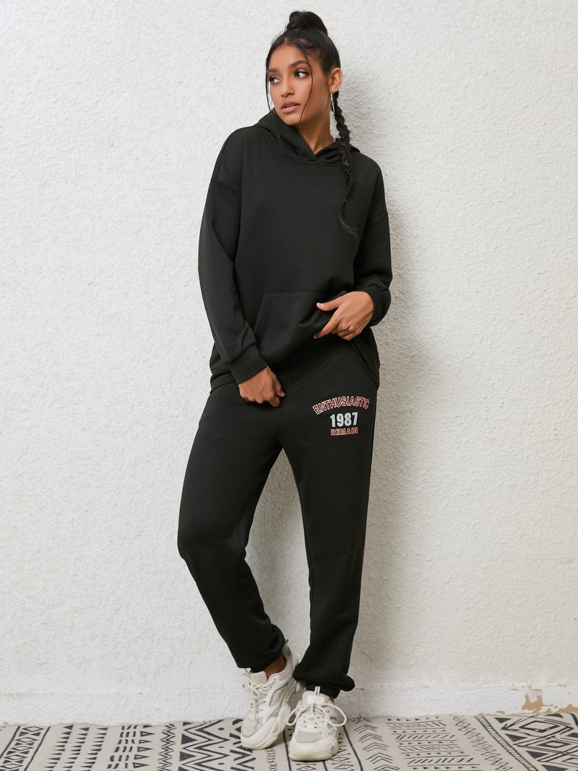 Graphic Hoodie and Sweatpants Set - ShalayeFashion