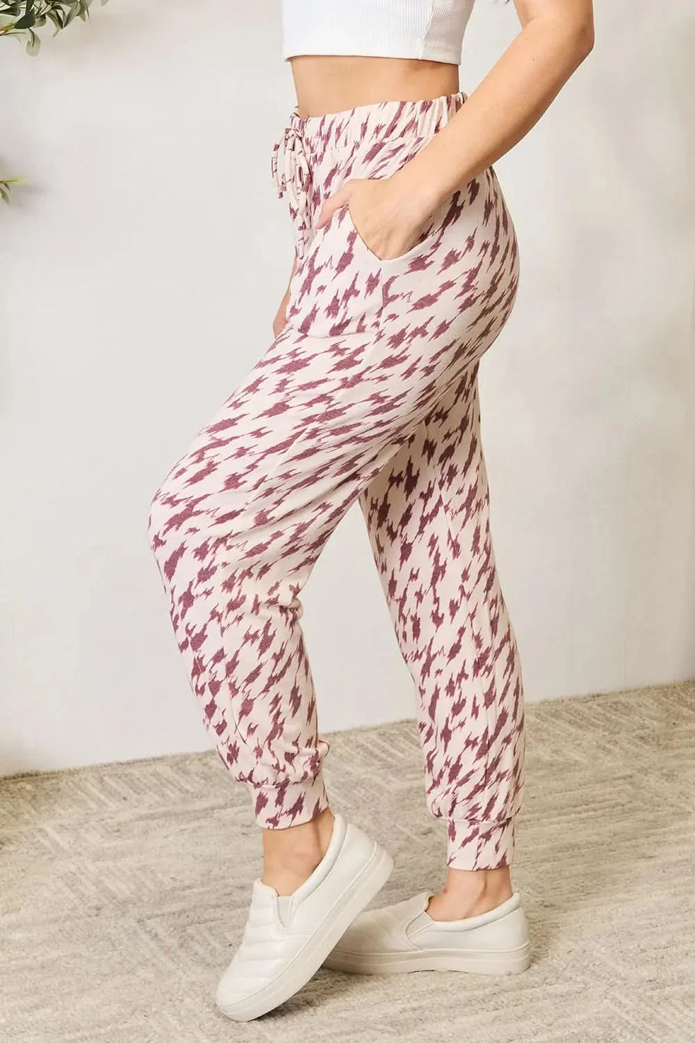 Heimish Full Size Printed Drawstring Pants - ShalayeFashion