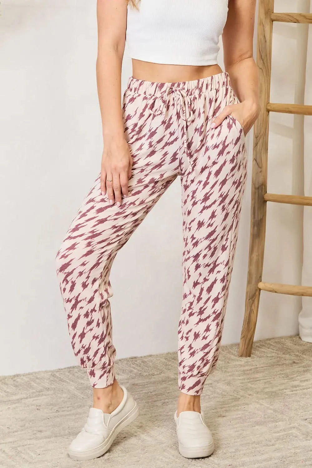 Heimish Full Size Printed Drawstring Pants - ShalayeFashion