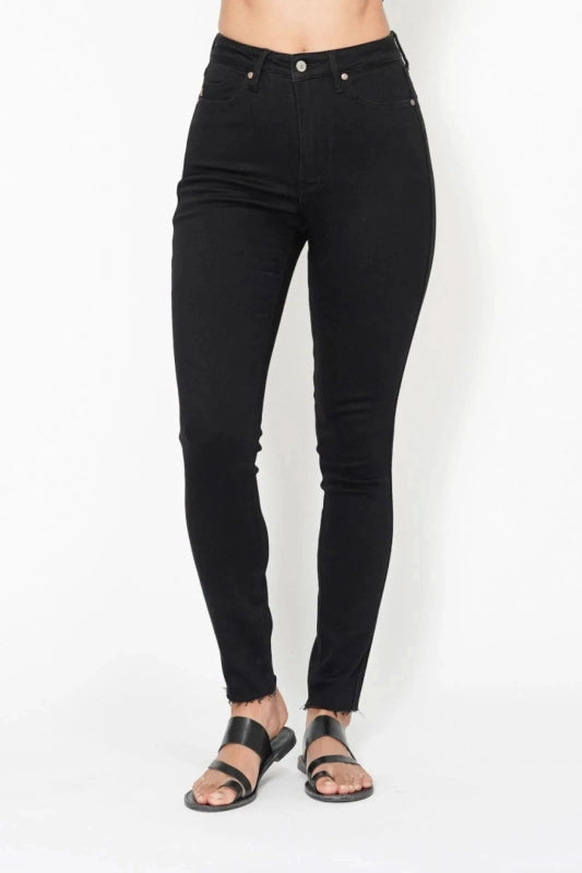 Judy Blue Full Size High Waisted Tummy Control Shield Pockets Skinny Jeans Plus Size - ShalayeFashion