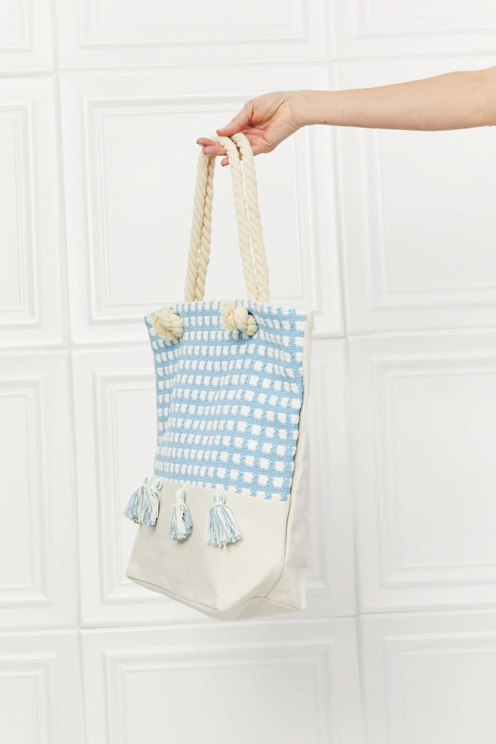Justin Taylor Picnic Date Tassel Tote Bag - ShalayeFashion