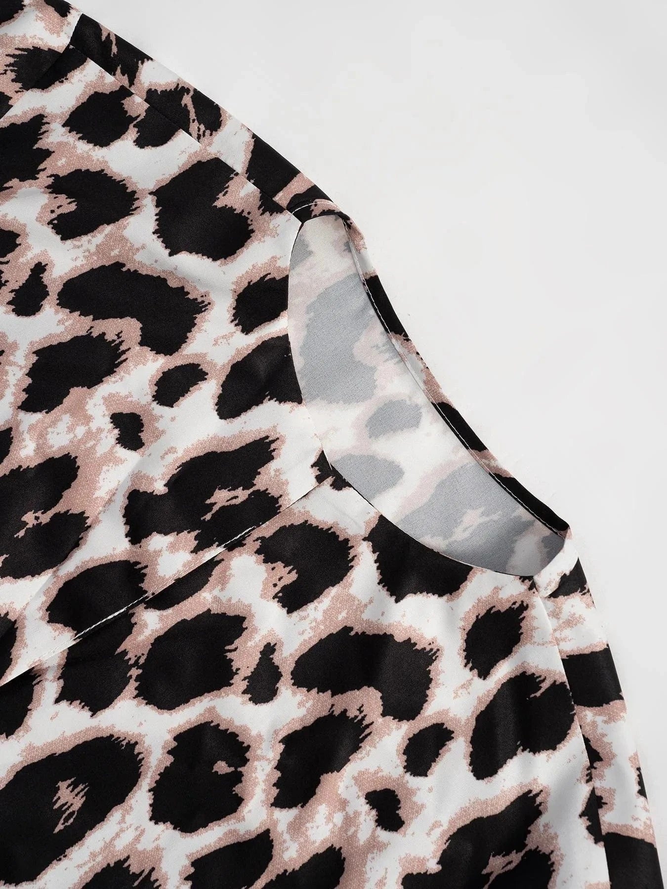 Leopard Print 3/4 Sleeve Blouse - ShalayeFashion