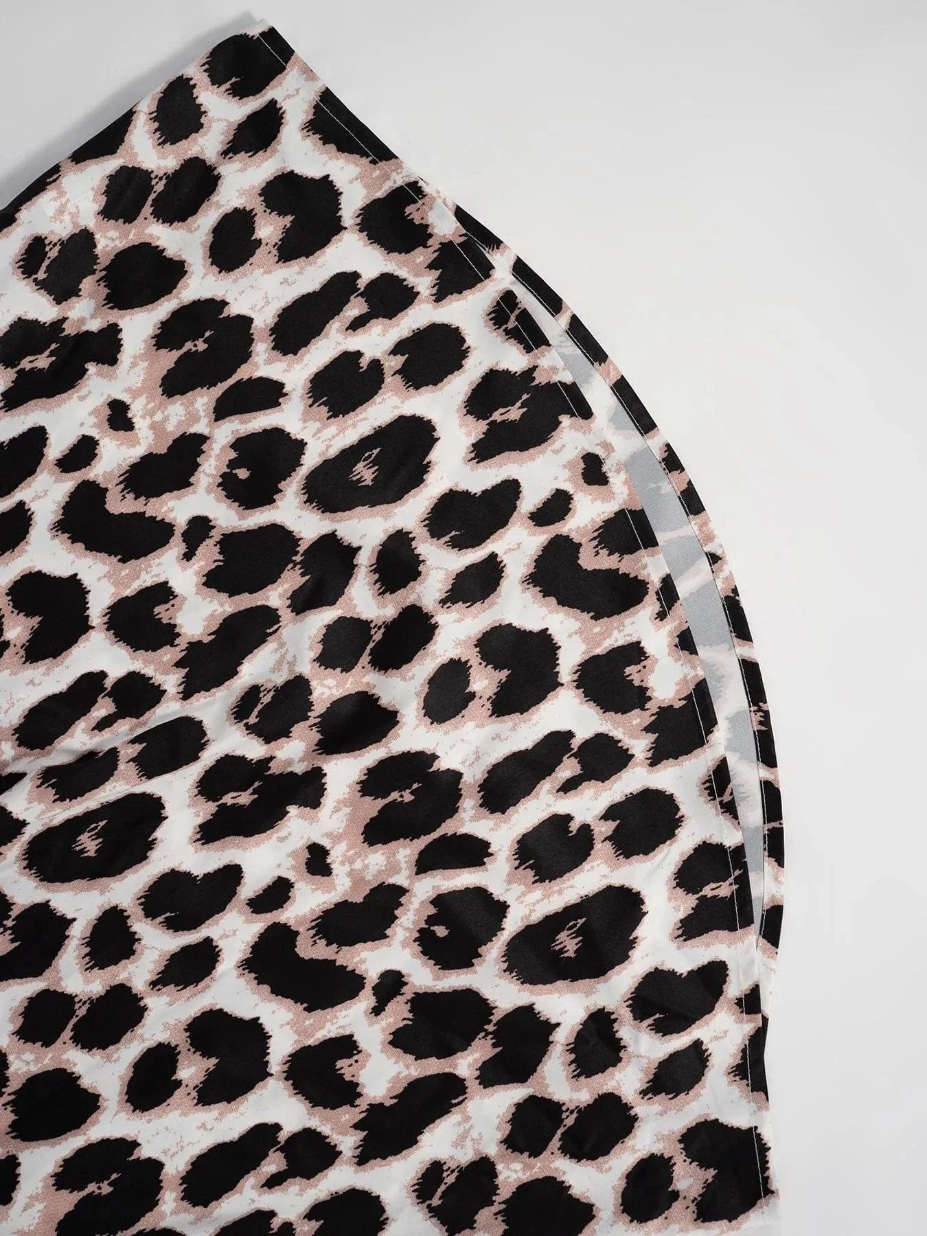 Leopard Print 3/4 Sleeve Blouse - ShalayeFashion