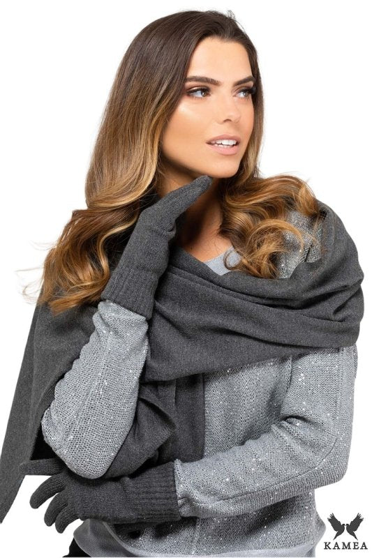 Luxurious Women’s Knit Winter Scarf - ShalayeFashion