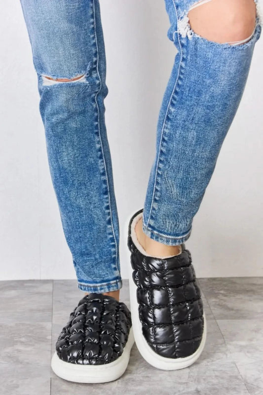 Melody Puffer Plush Slippers - ShalayeFashion