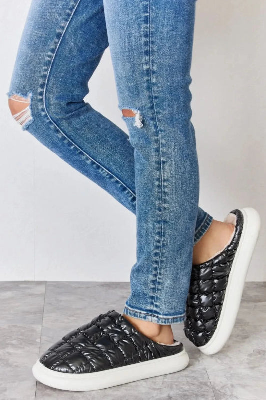 Melody Puffer Plush Slippers - ShalayeFashion
