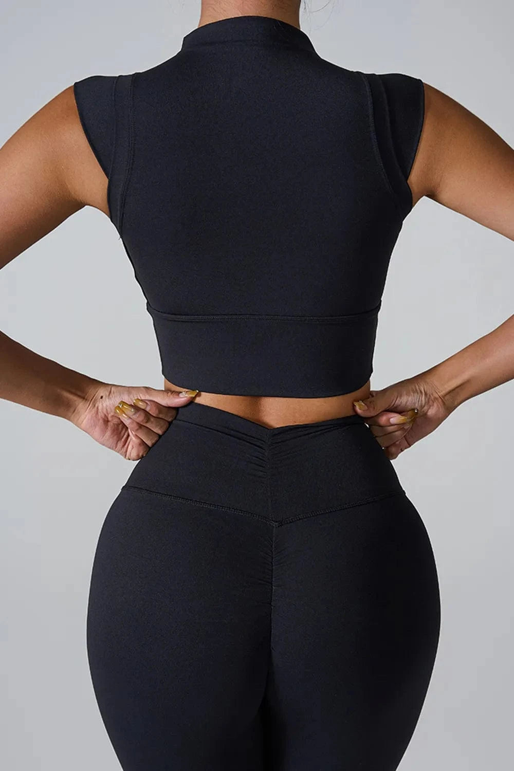 Mock Neck Active Tank - ShalayeFashion