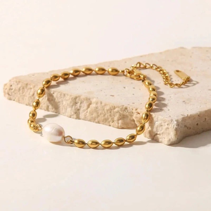Pearl and Gold Chain Jewelry Set with Necklace and Bracelet - ShalayeFashion