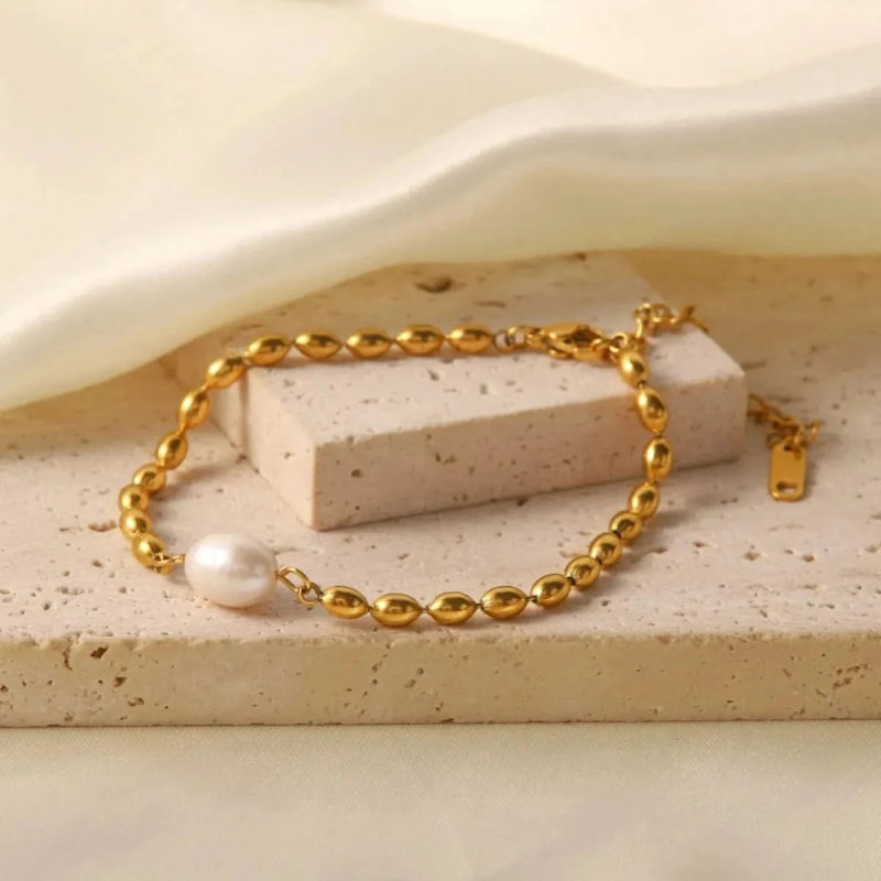 Pearl and Gold Chain Jewelry Set with Necklace and Bracelet - ShalayeFashion