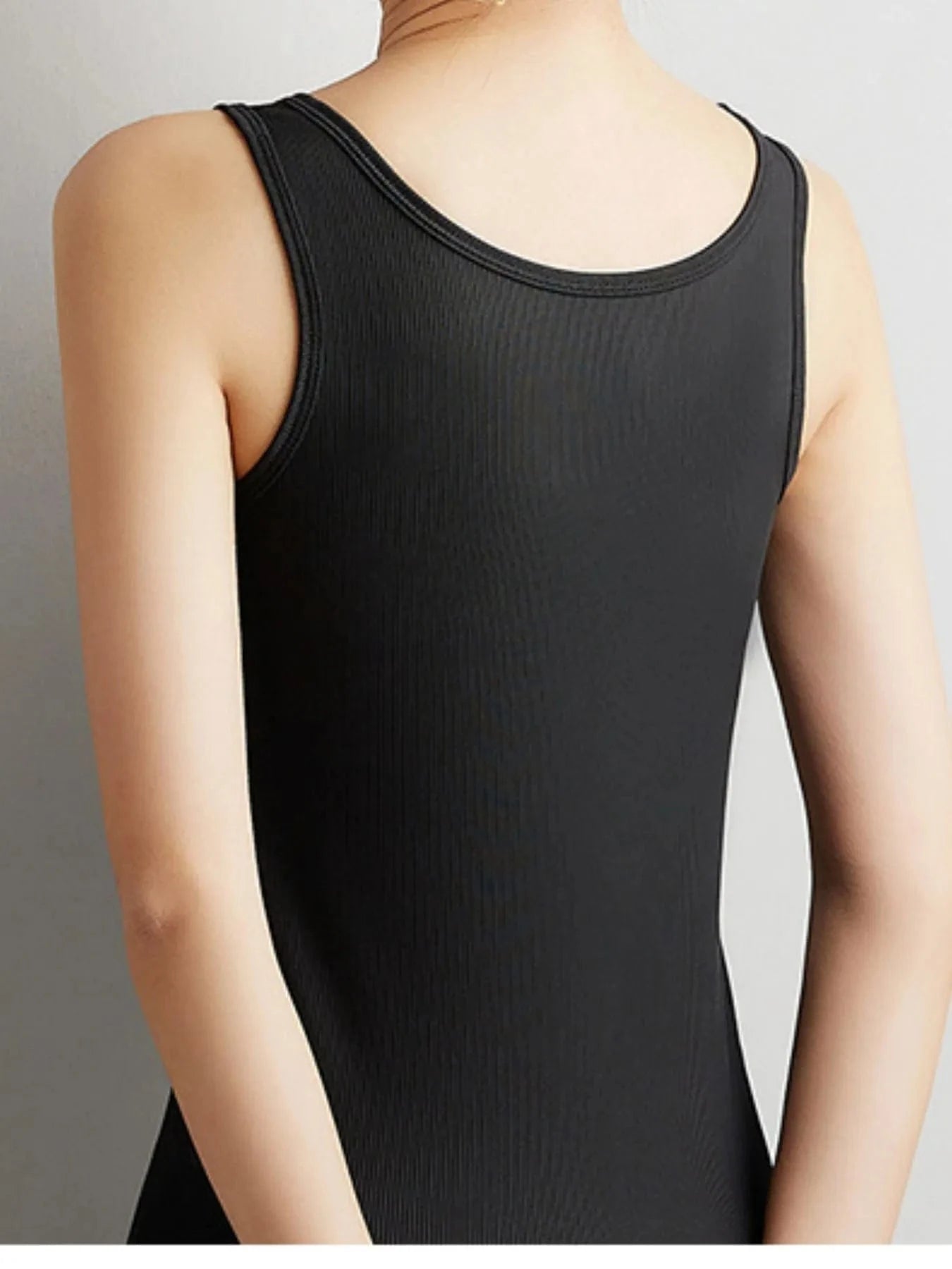 Plus Size Ribbed Scoop Neck Tank Top - ShalayeFashion