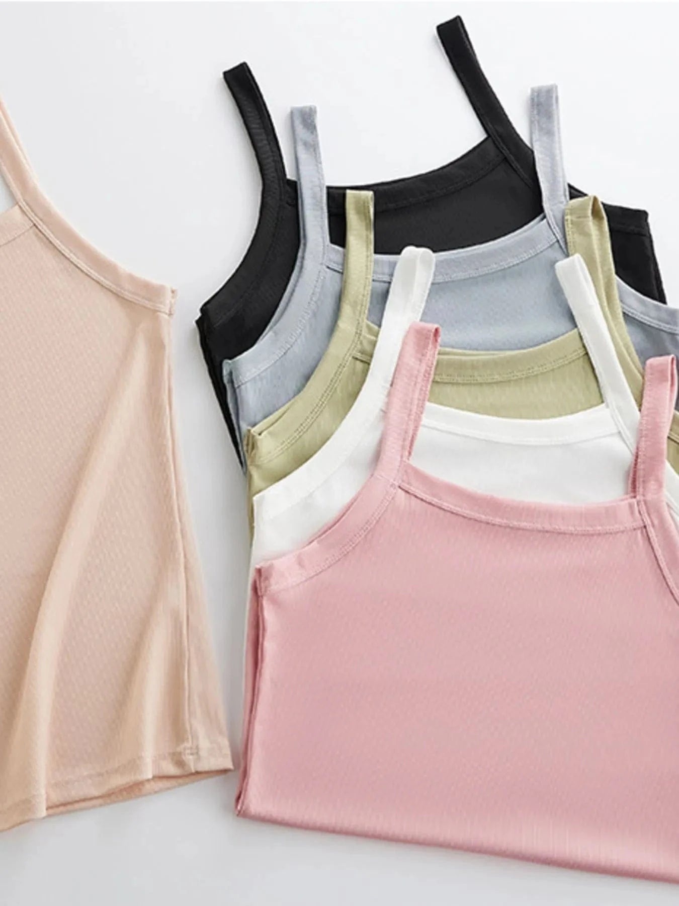 Plus Size Scoop Neck Tank Top - ShalayeFashion