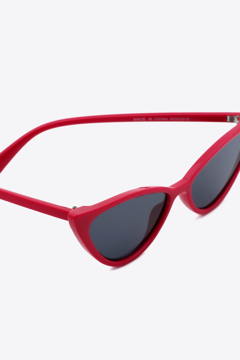 Polycarbonate Cat - Eye Sunglasses - ShalayeFashion
