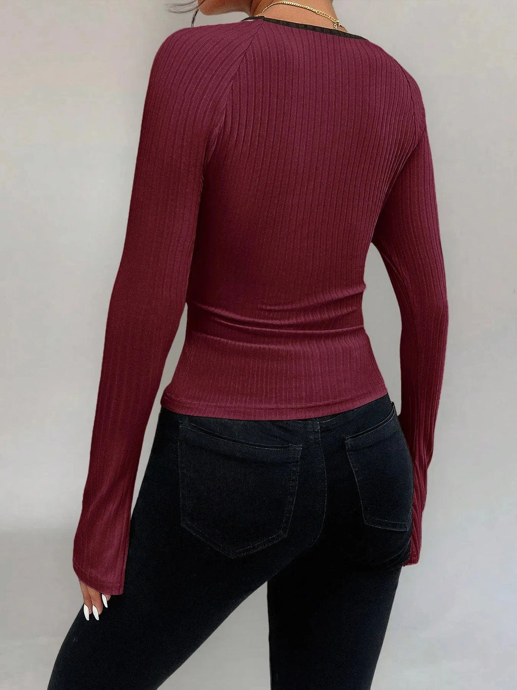 Ribbed Long Sleeve Fitted T-Shirt - ShalayeFashion