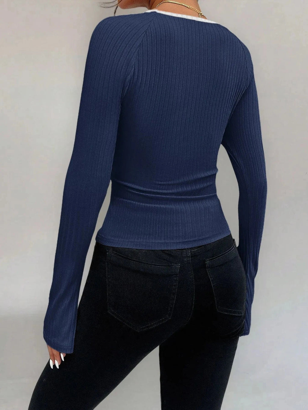 Ribbed Long Sleeve Fitted T-Shirt - ShalayeFashion