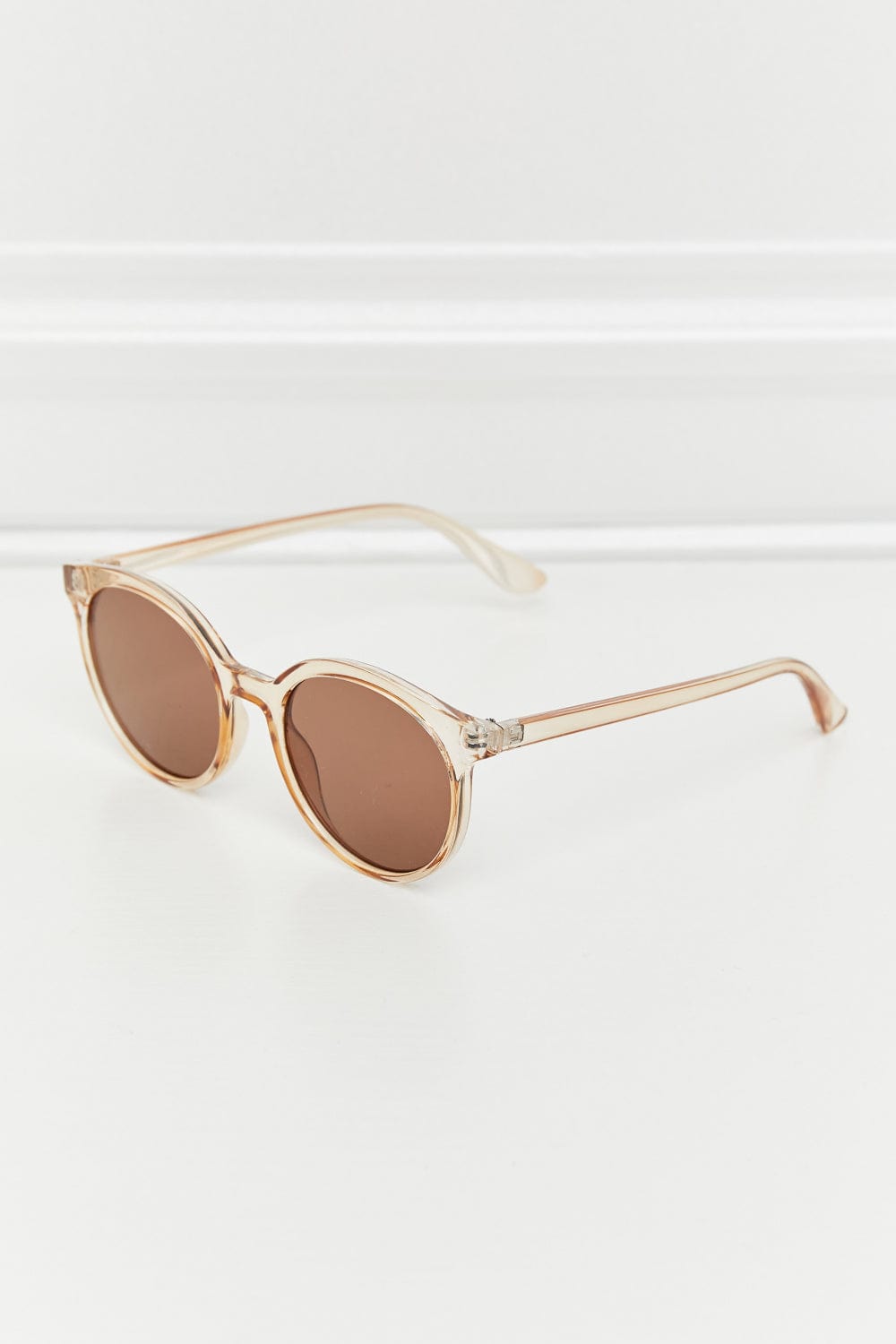Round Full Rim Polycarbonate Frame Sunglasses - ShalayeFashion