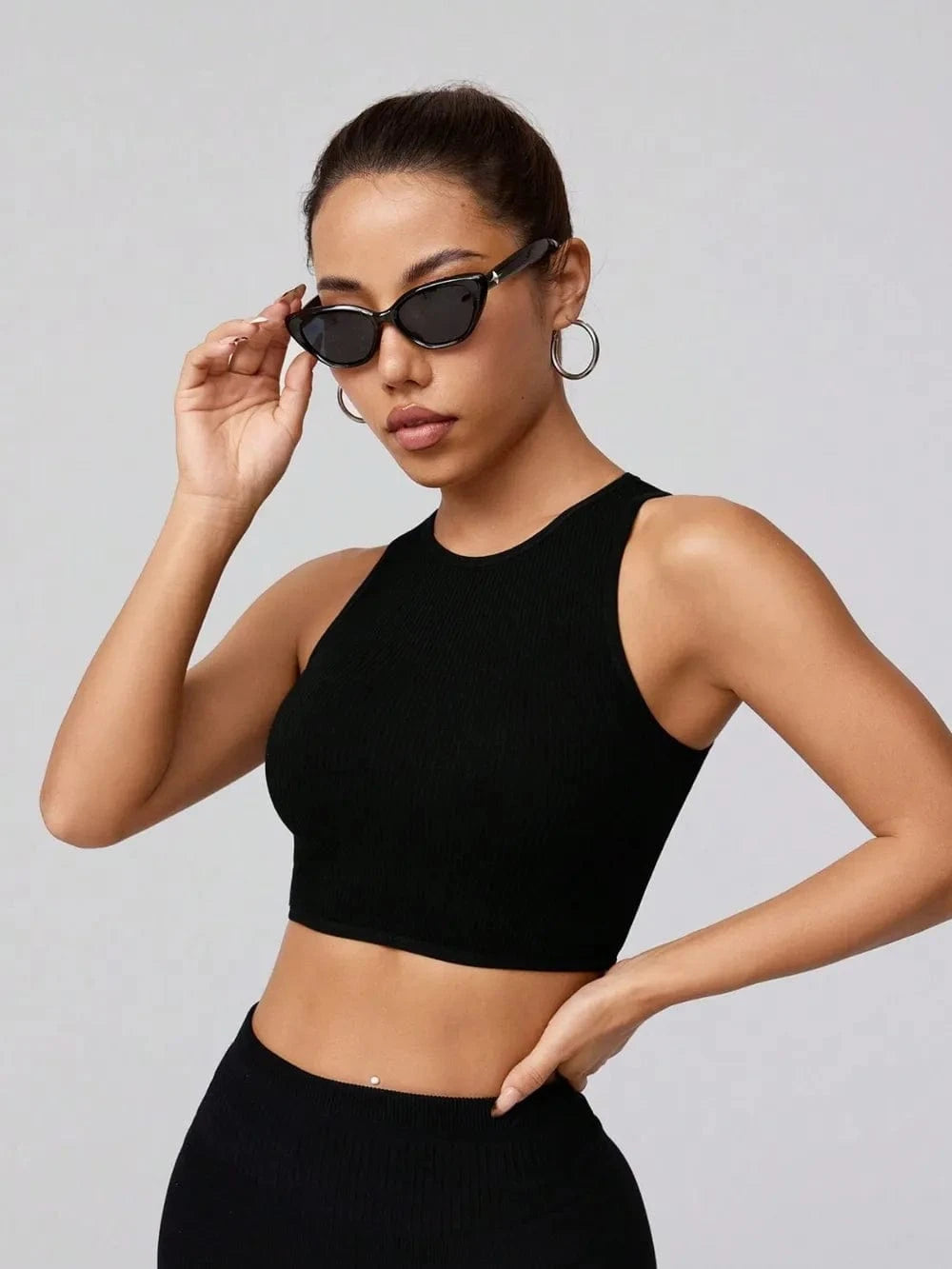 Round Neck Active Tank - ShalayeFashion