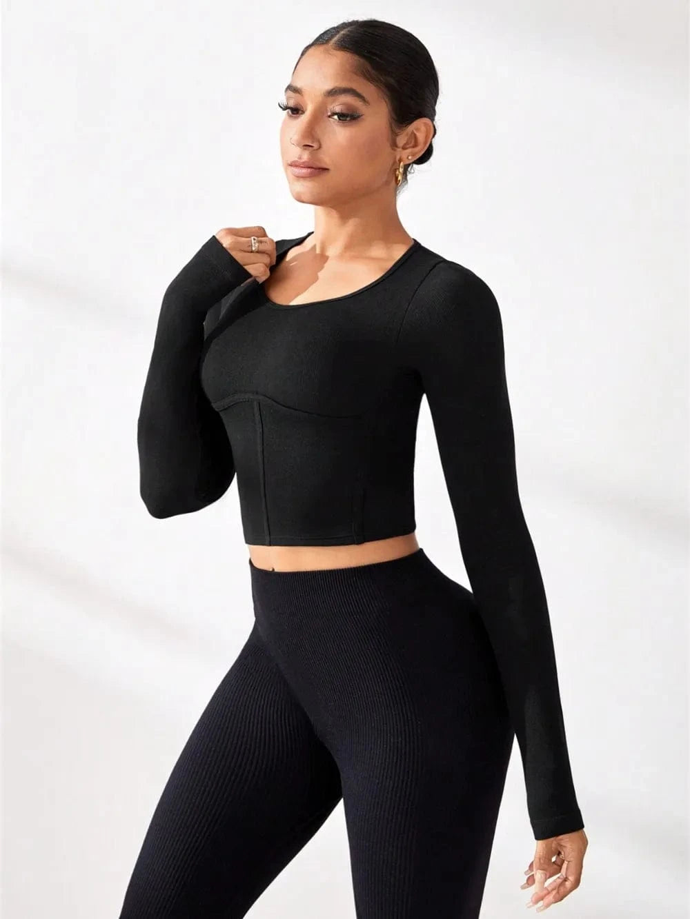 Round Neck Long Sleeve Active T-Shirt - ShalayeFashion