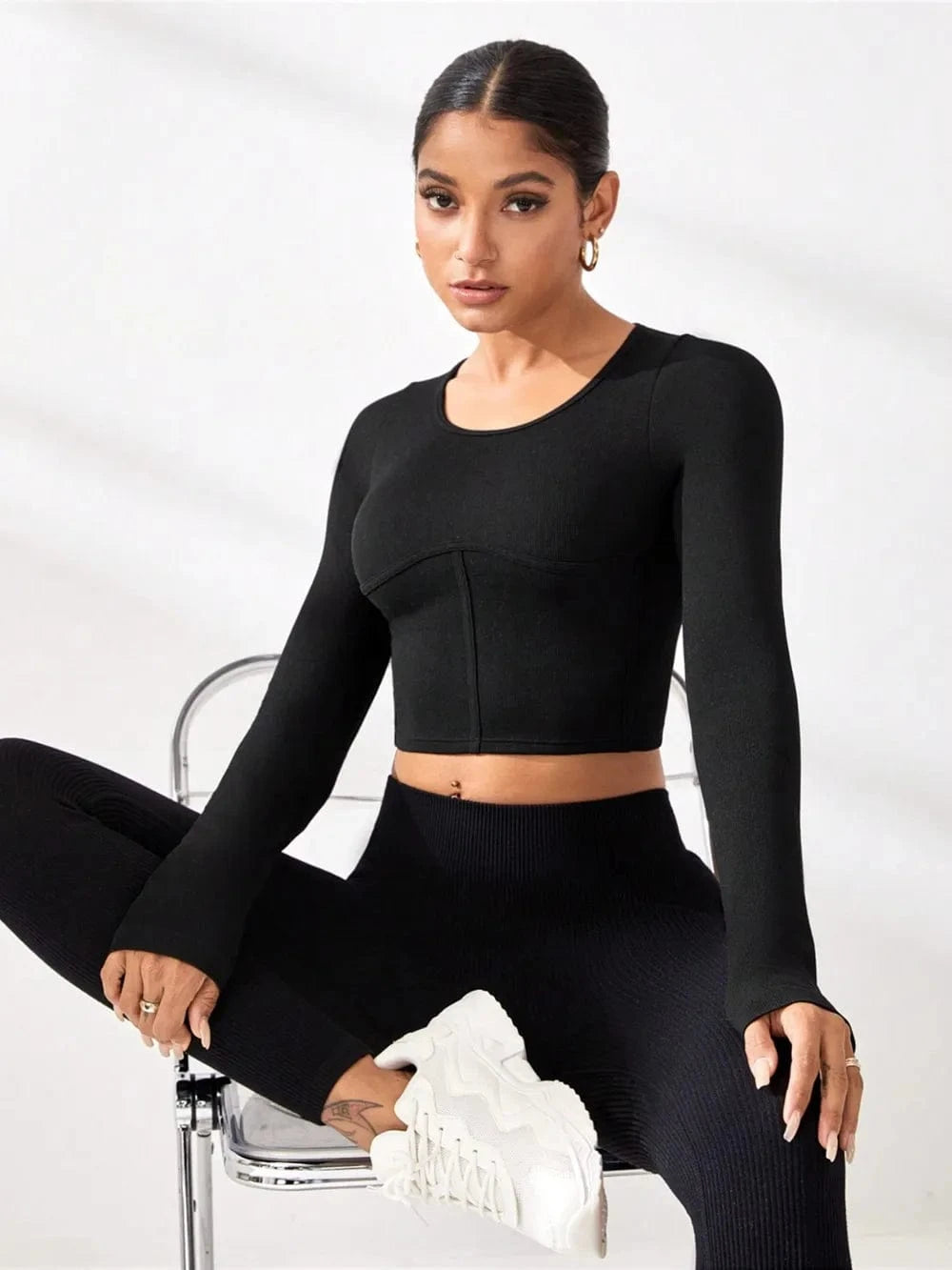 Round Neck Long Sleeve Active T-Shirt - ShalayeFashion