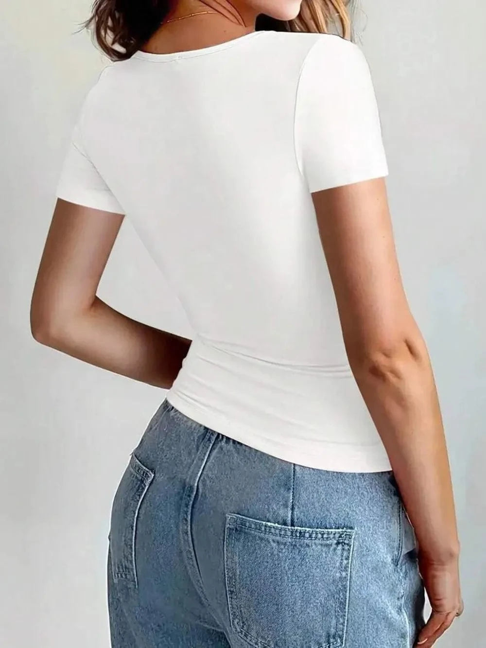 Round Neck Short Sleeve T-Shirt - ShalayeFashion