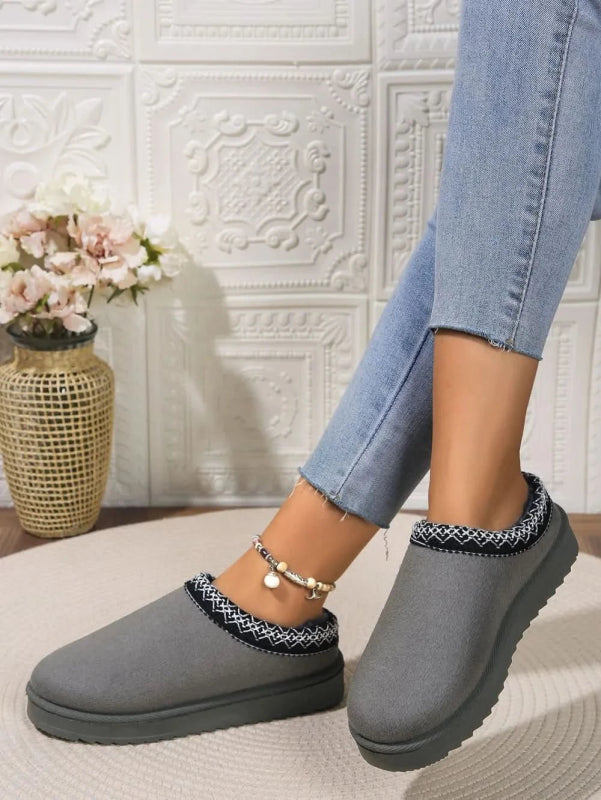 Round Toe Platform Slippers - ShalayeFashion