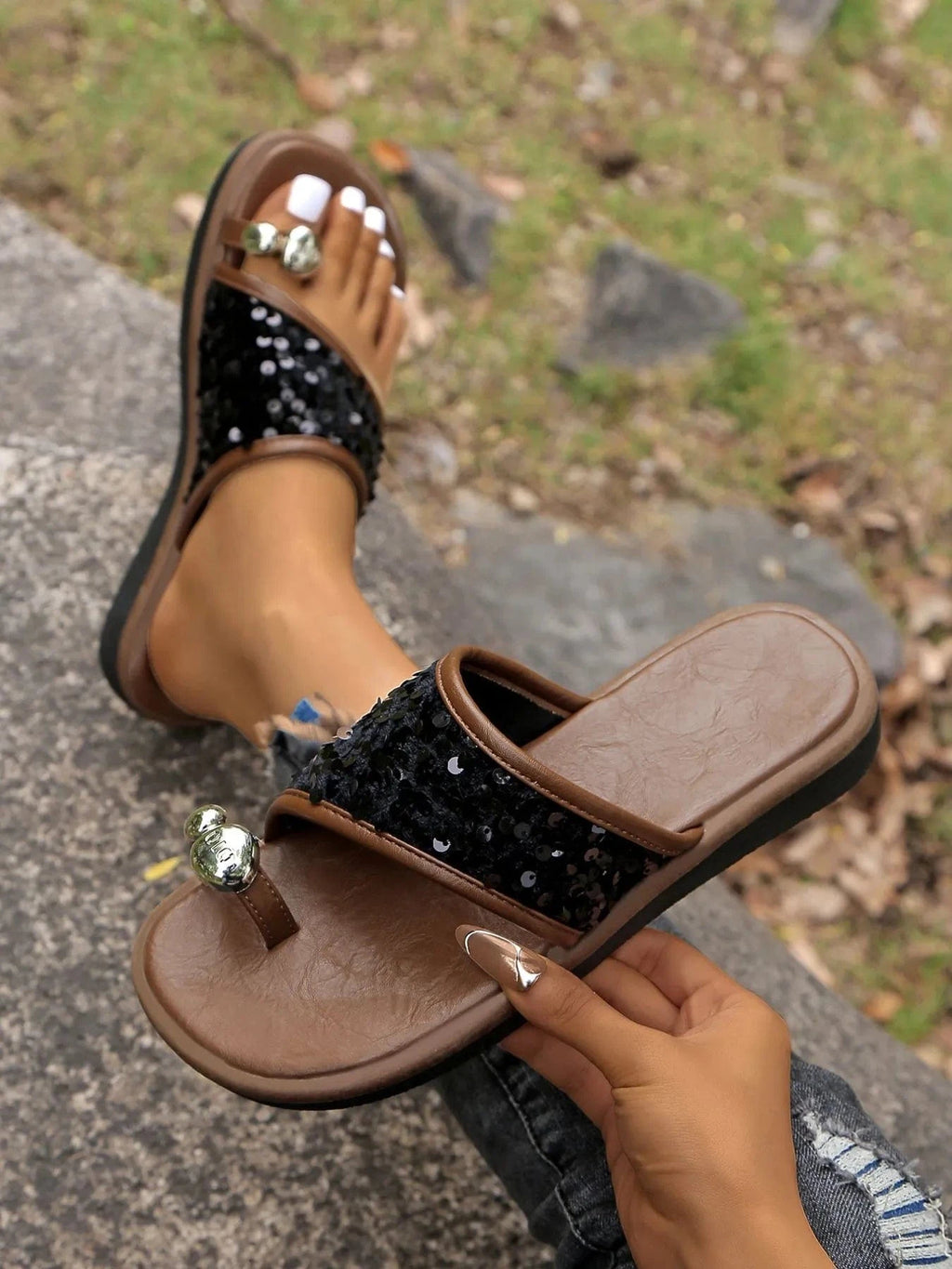 Sequin Toe Loop Flats Sandals - ShalayeFashion