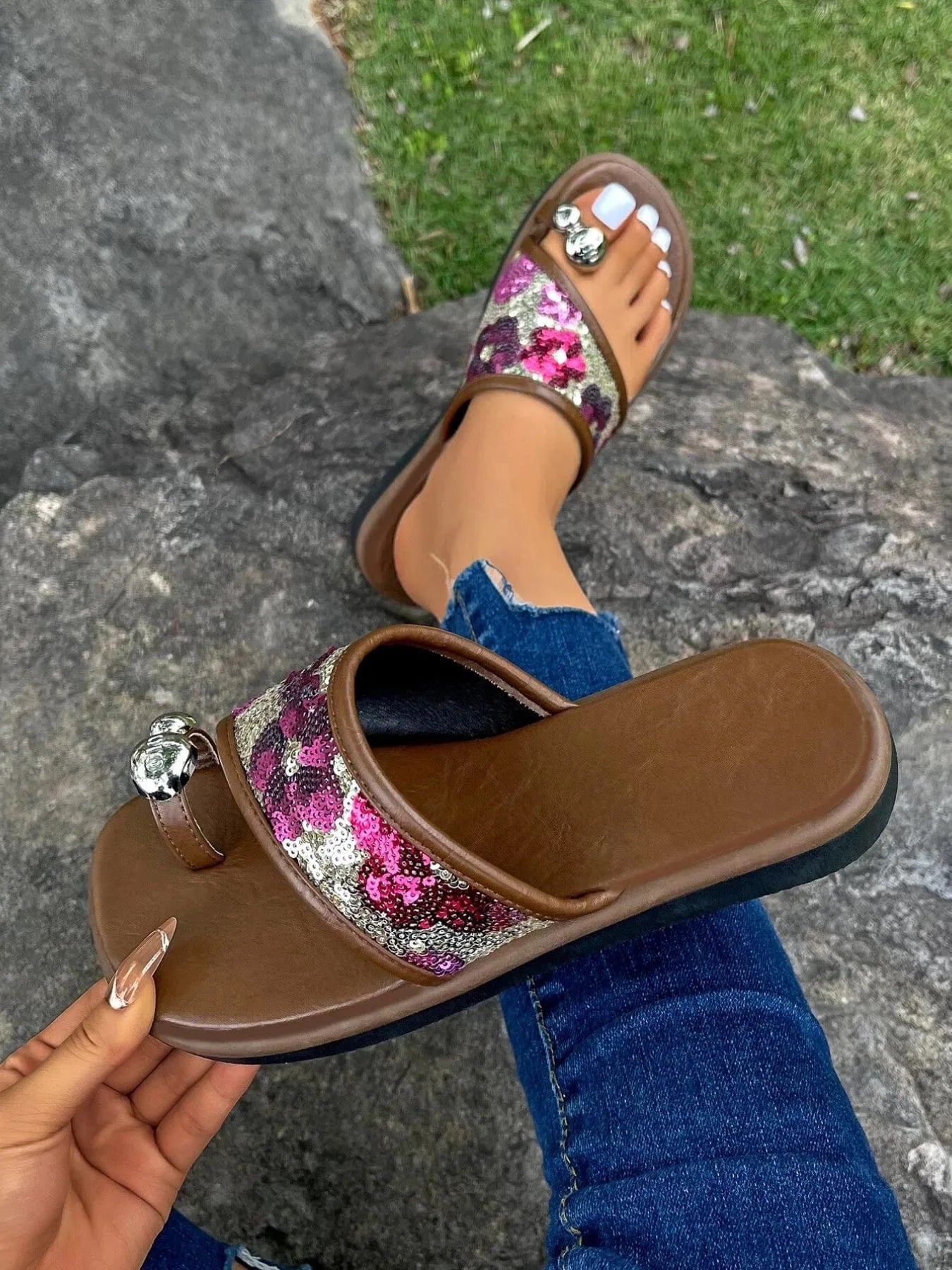 Sequin Toe Loop Flats Sandals - ShalayeFashion
