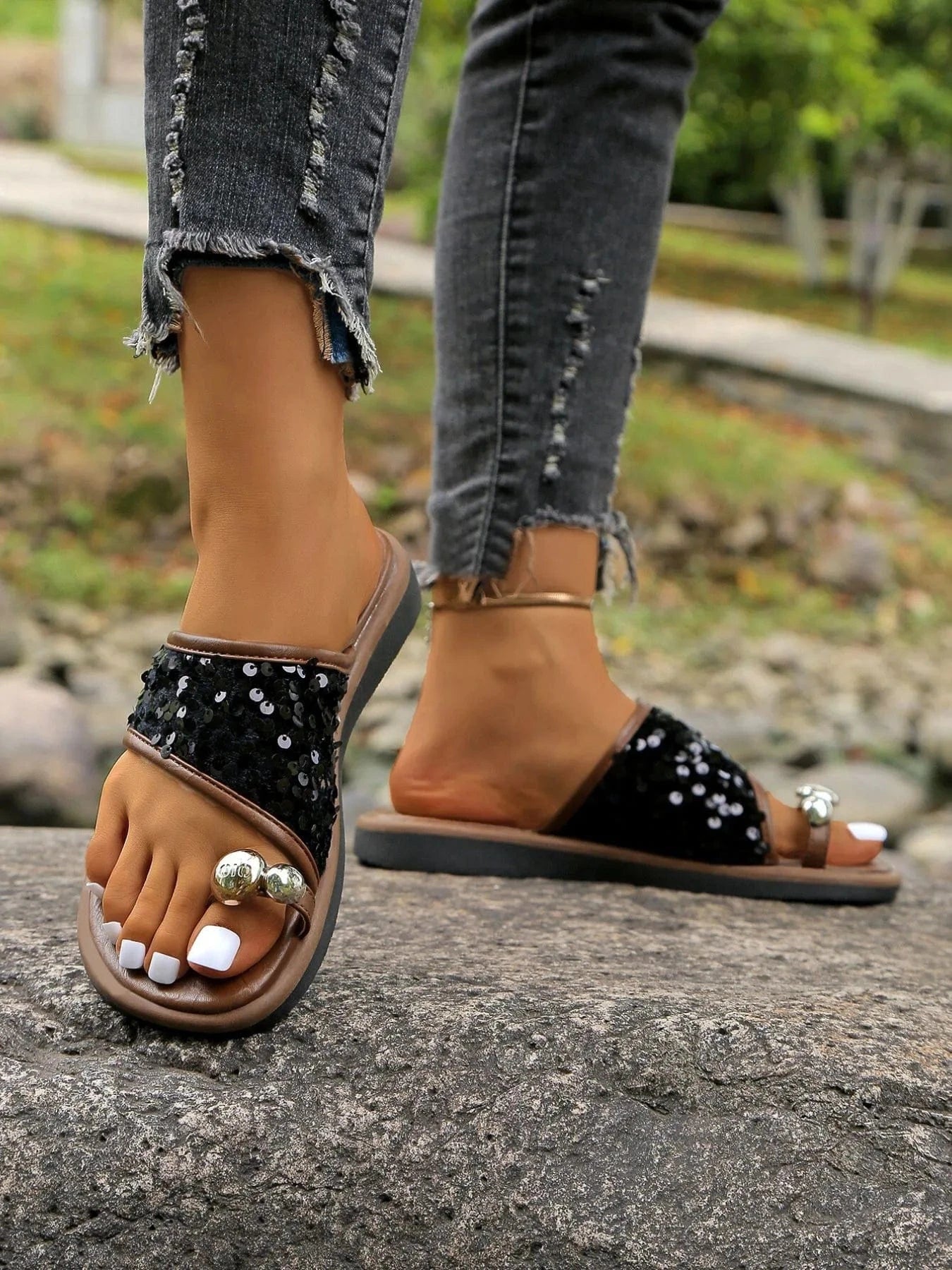 Sequin Toe Loop Flats Sandals - ShalayeFashion
