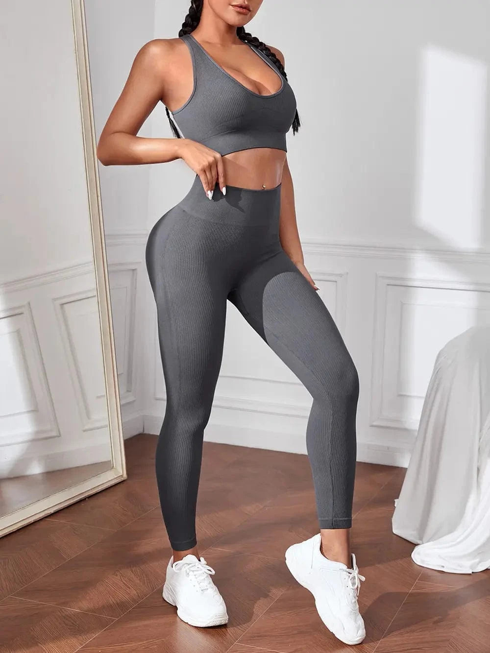 Sport Tank and Leggings Set - ShalayeFashion