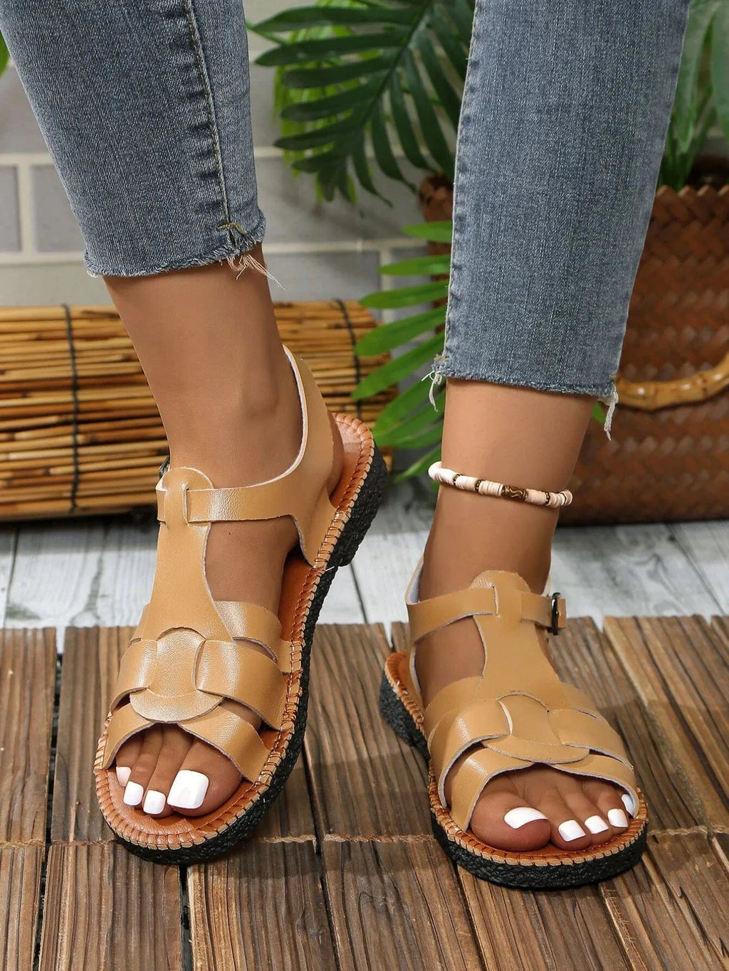 Strappy Flat Sandals - ShalayeFashion