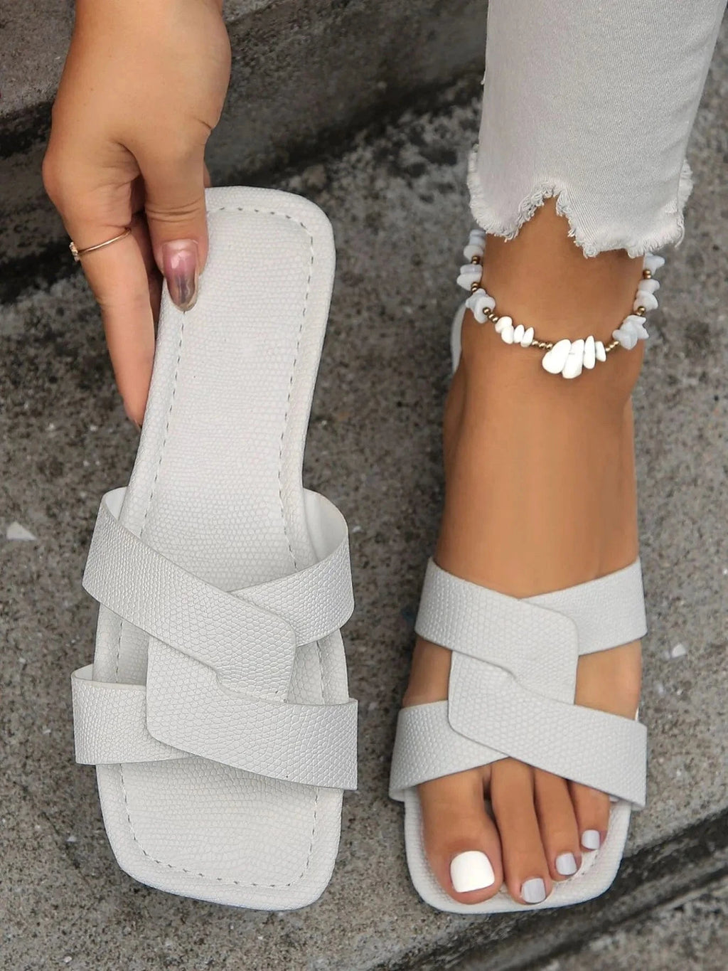 Strappy Flat Sandals - ShalayeFashion