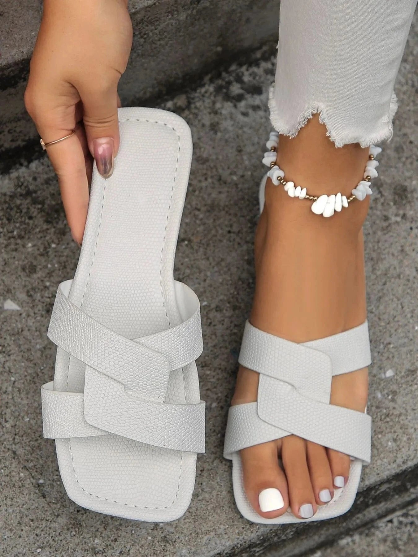 Strappy Flat Sandals - ShalayeFashion