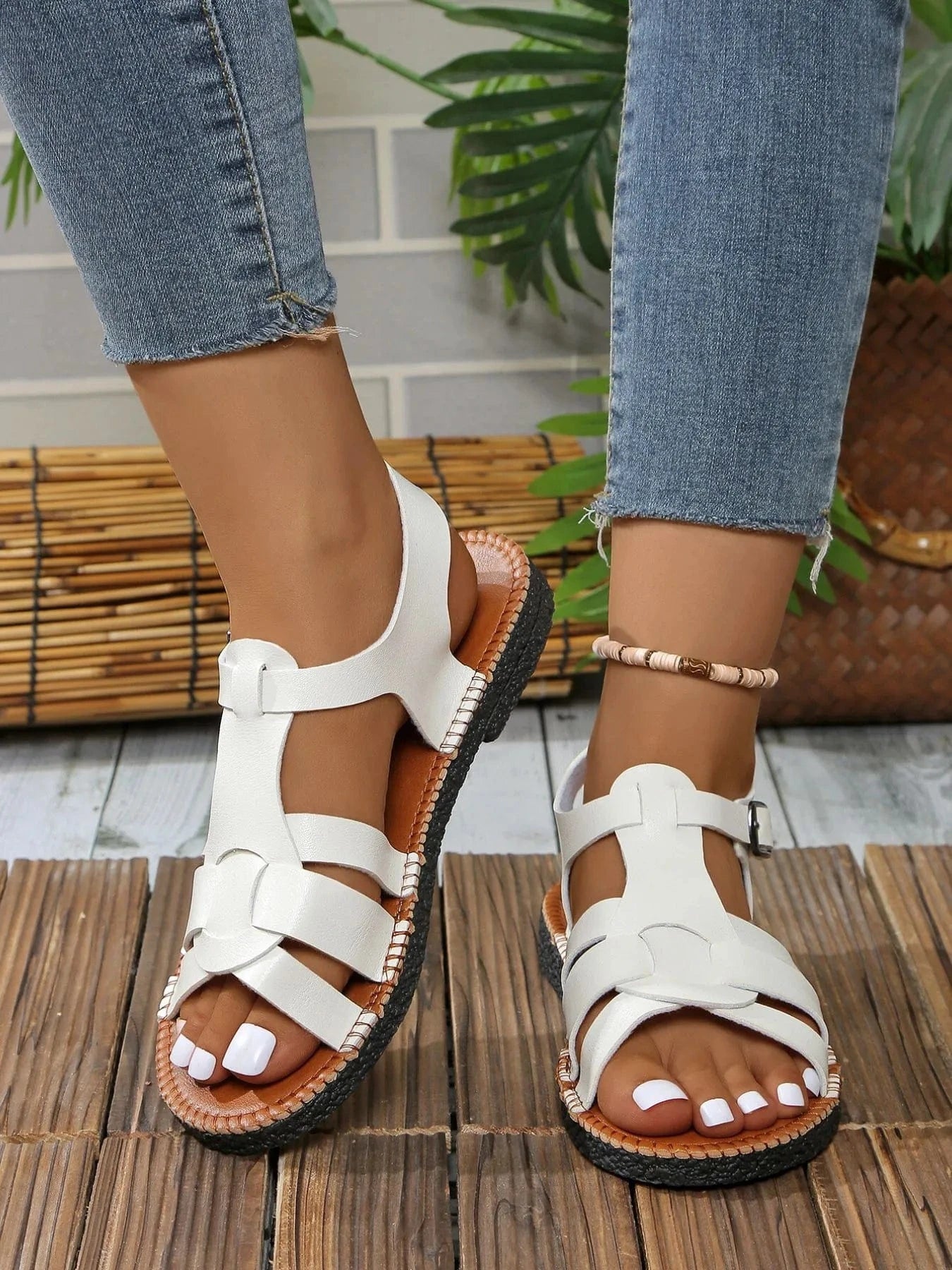 Strappy Flat Sandals - ShalayeFashion