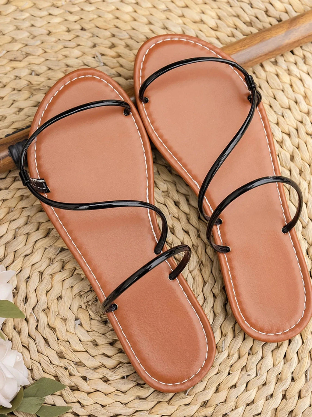 Strappy Leather Flat Sandals - ShalayeFashion