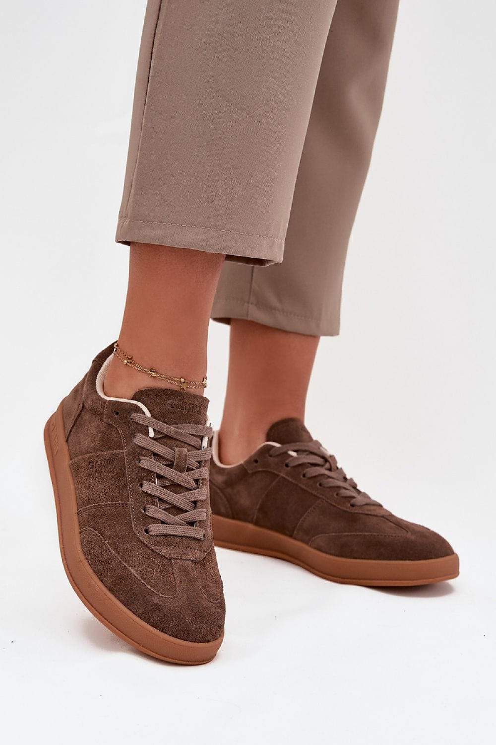 Suede Platform Sneakers Rounded Toes - ShalayeFashion