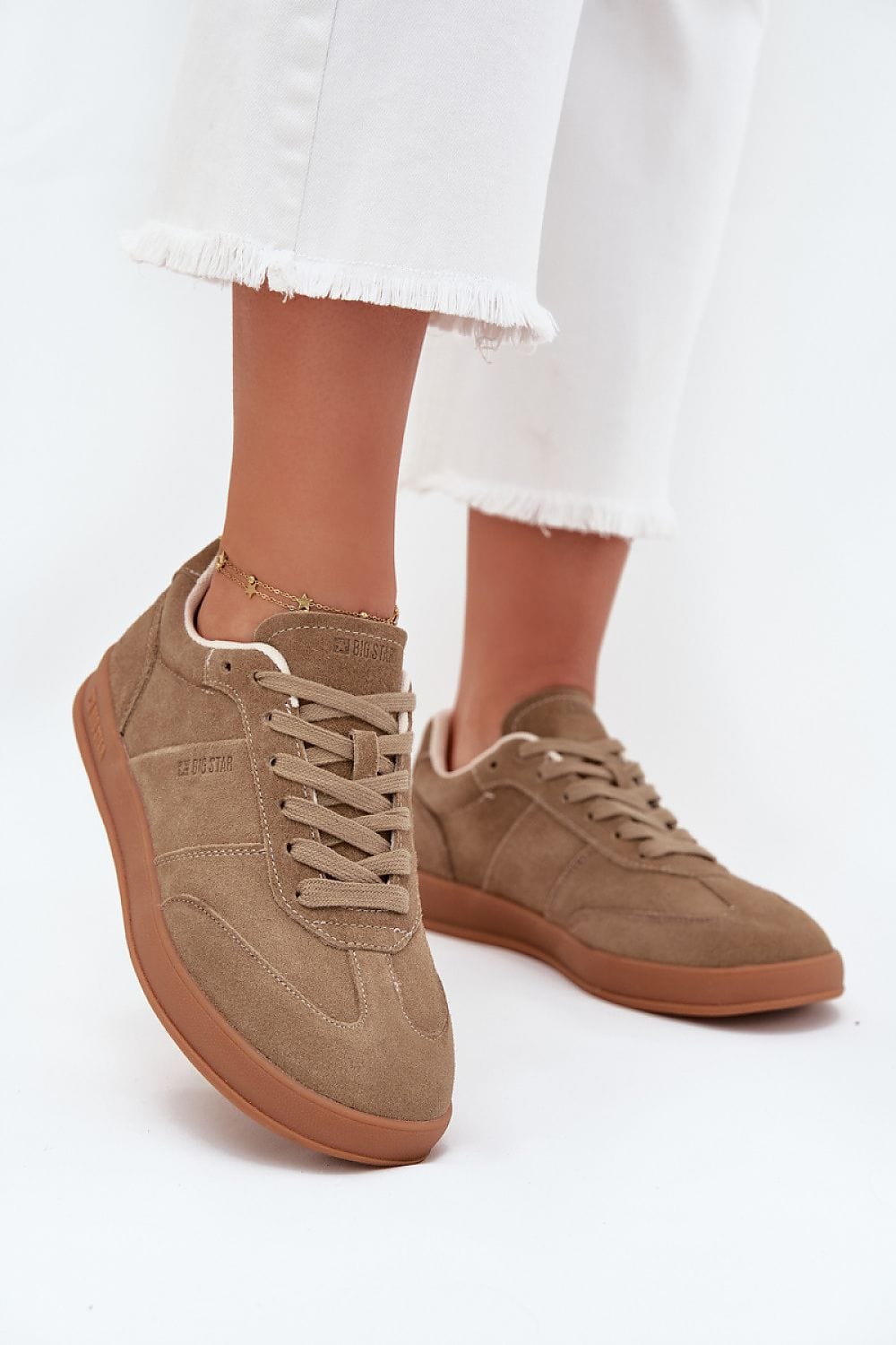 Suede Platform Sneakers Rounded Toes - ShalayeFashion