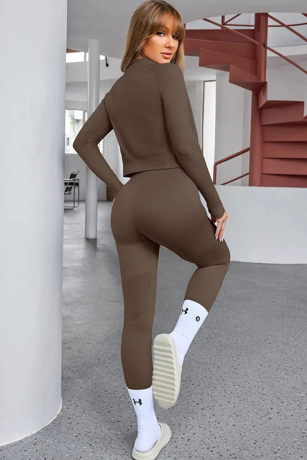 Tank Cropped Active Top and Pants Set - ShalayeFashion