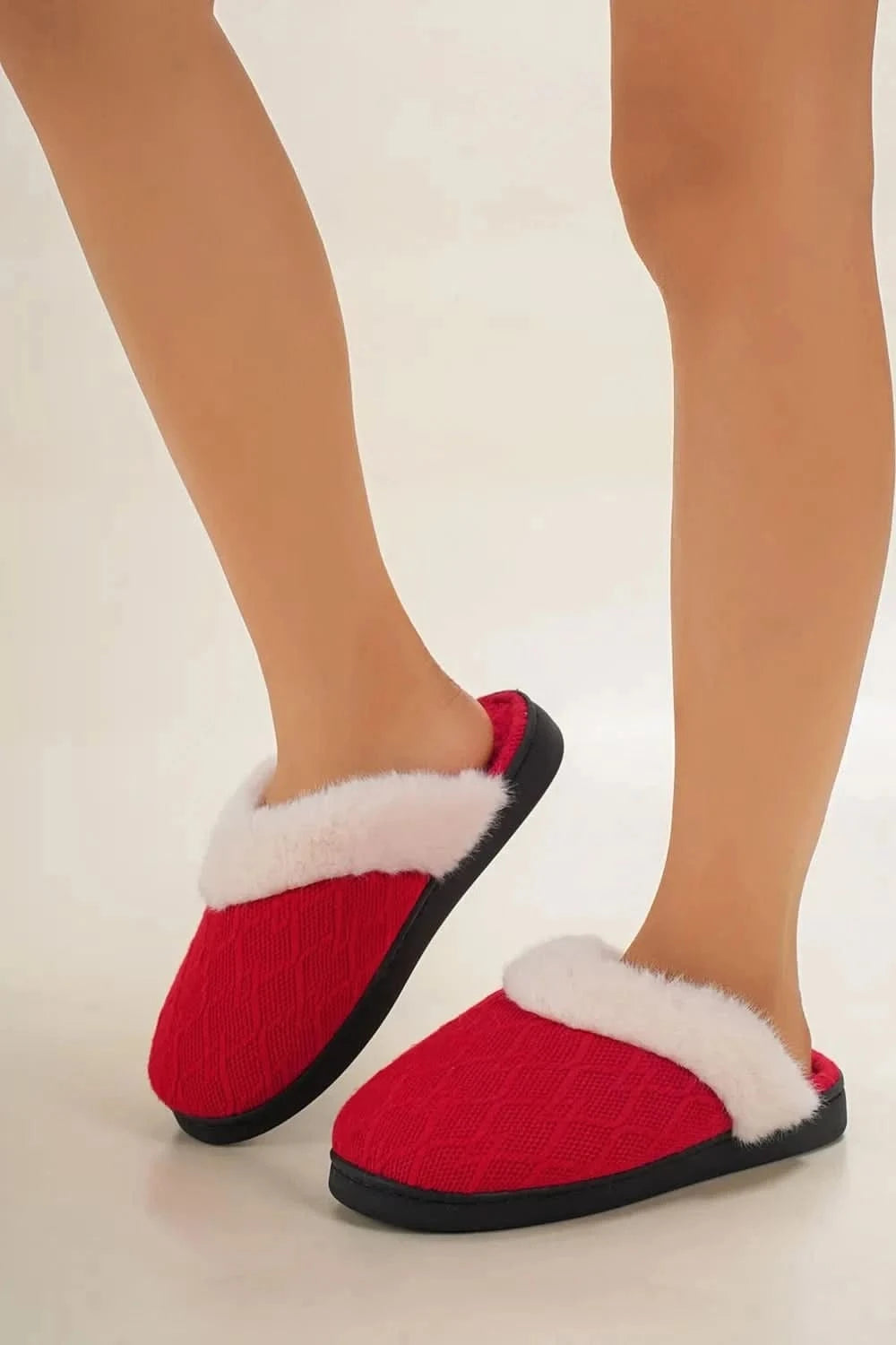 Thermal Faux Fur Round Toe Slippers - ShalayeFashion