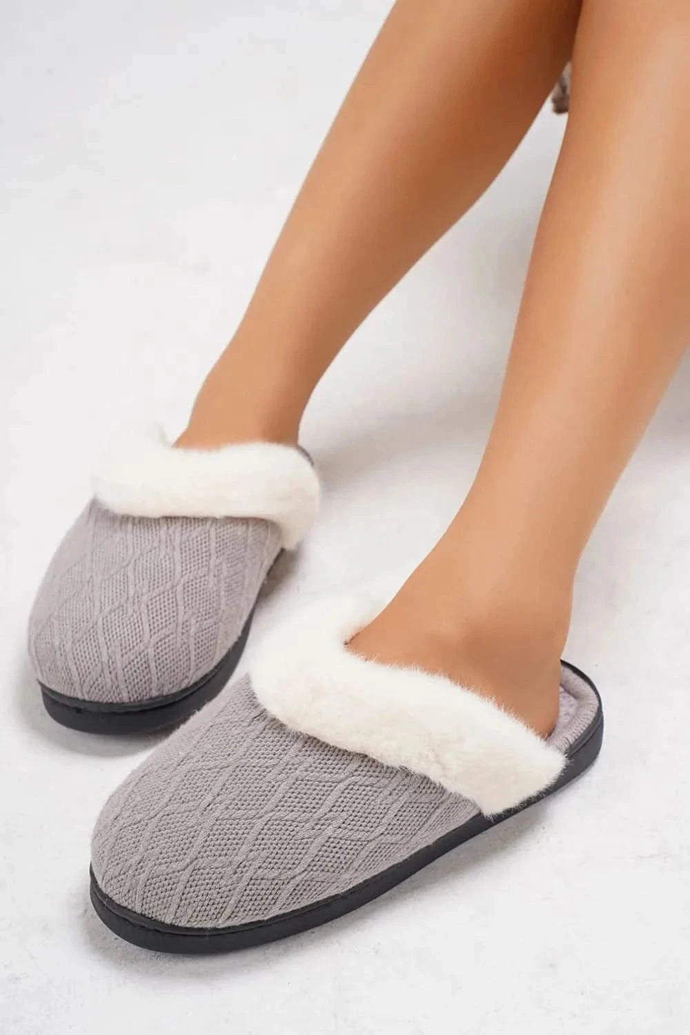 Thermal Faux Fur Round Toe Slippers - ShalayeFashion