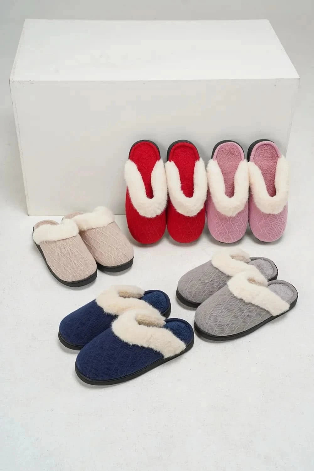 Thermal Faux Fur Round Toe Slippers - ShalayeFashion
