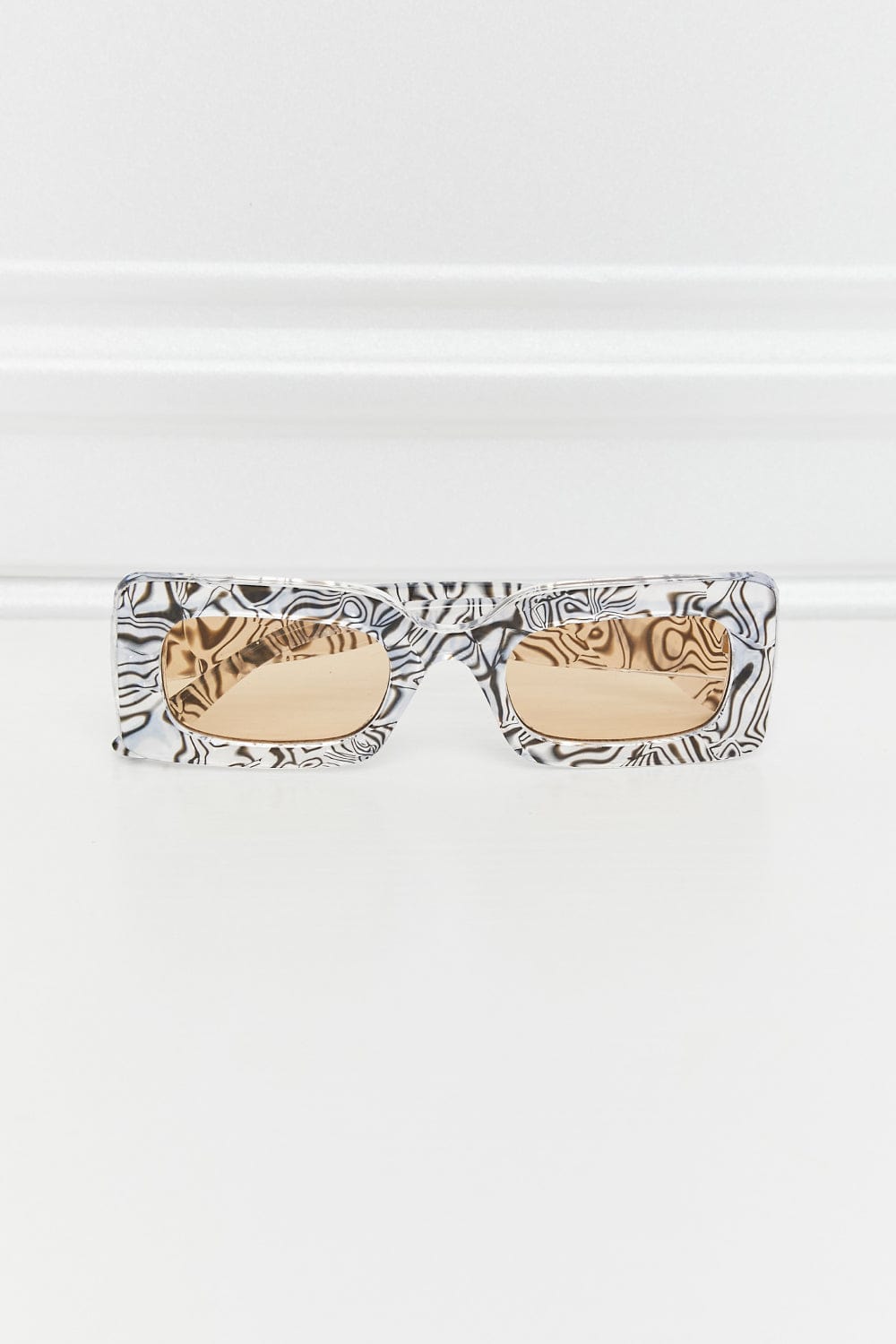 Tortoiseshell Rectangle Polycarbonate Sunglasses - ShalayeFashion