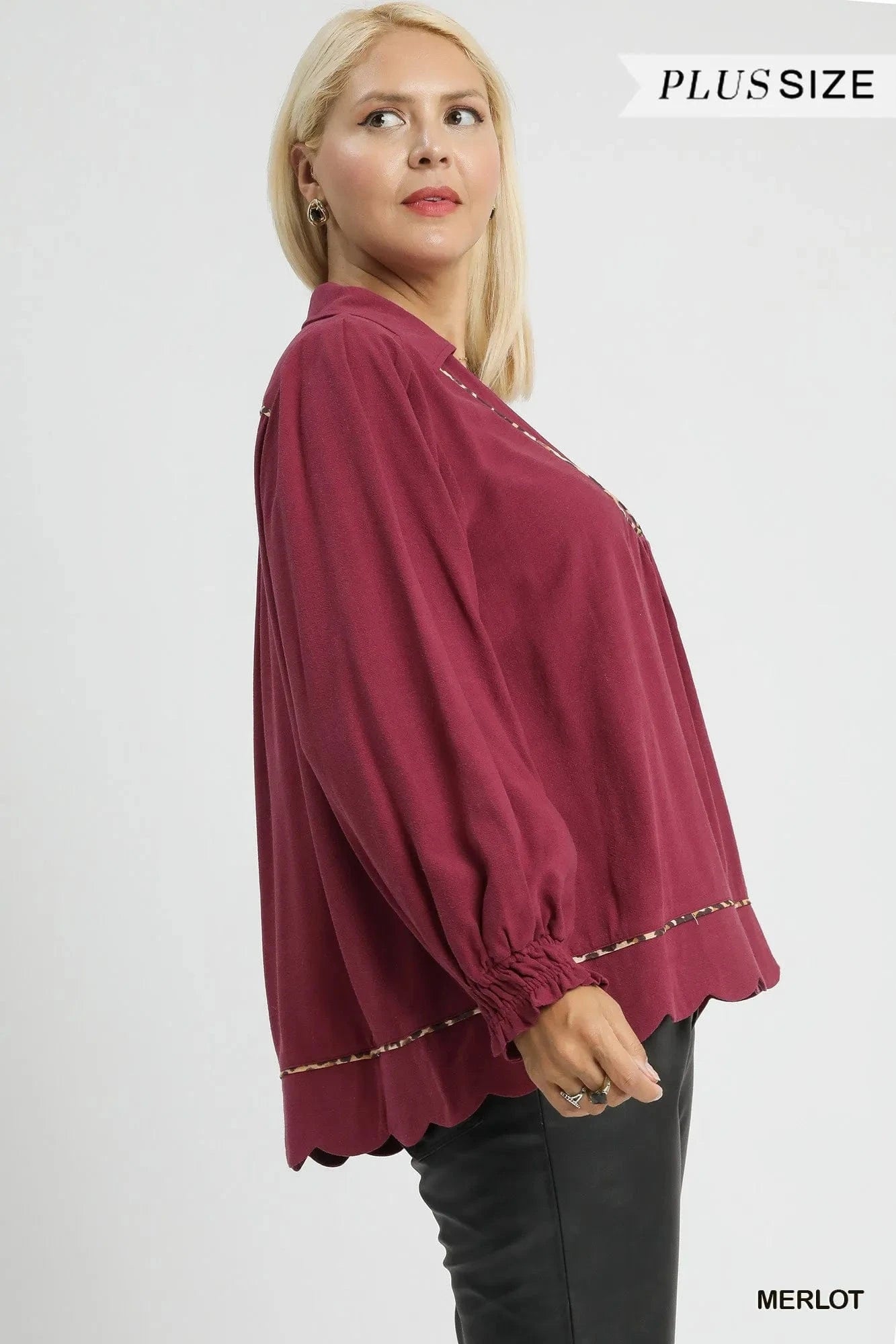 Umgee Full Size Linen Scallop Hem Blouse with Contrast Trim Plus Size - ShalayeFashion
