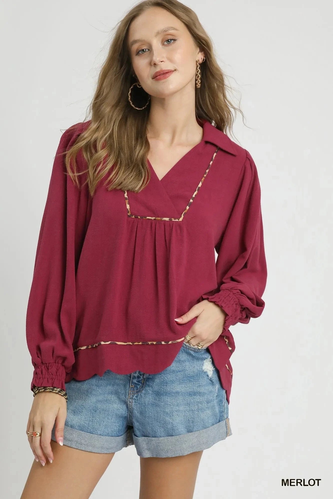 Umgee Full Size Linen Scallop Hem Blouse with Contrast Trim Plus Size - ShalayeFashion