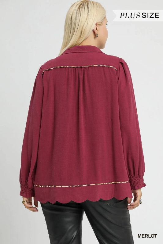 Umgee Full Size Linen Scallop Hem Blouse with Contrast Trim Plus Size - ShalayeFashion