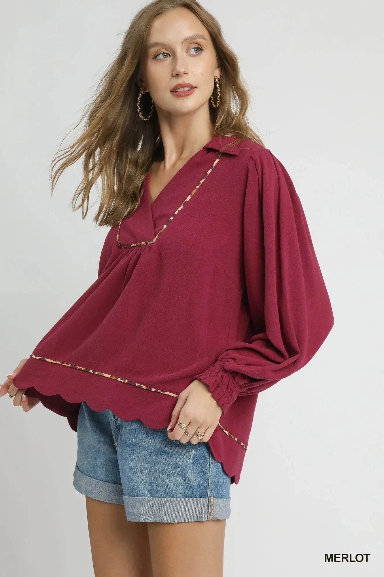 Umgee Full Size Linen Scallop Hem Blouse with Contrast Trim Plus Size - ShalayeFashion