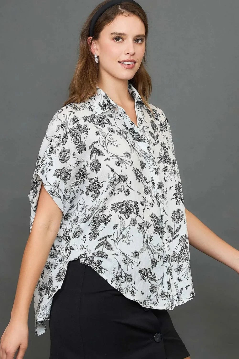 Umgee Full Size Two Tone Floral Print Top Plus Size - ShalayeFashion