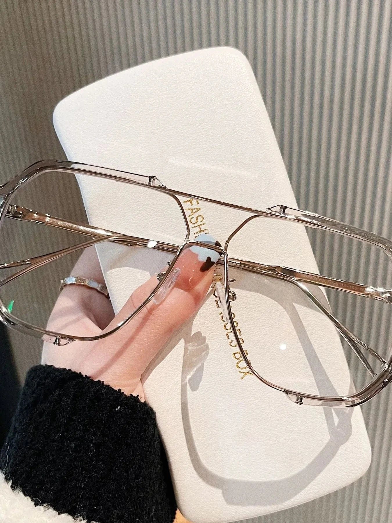 UV Protection Oversized Sunglasses - ShalayeFashion