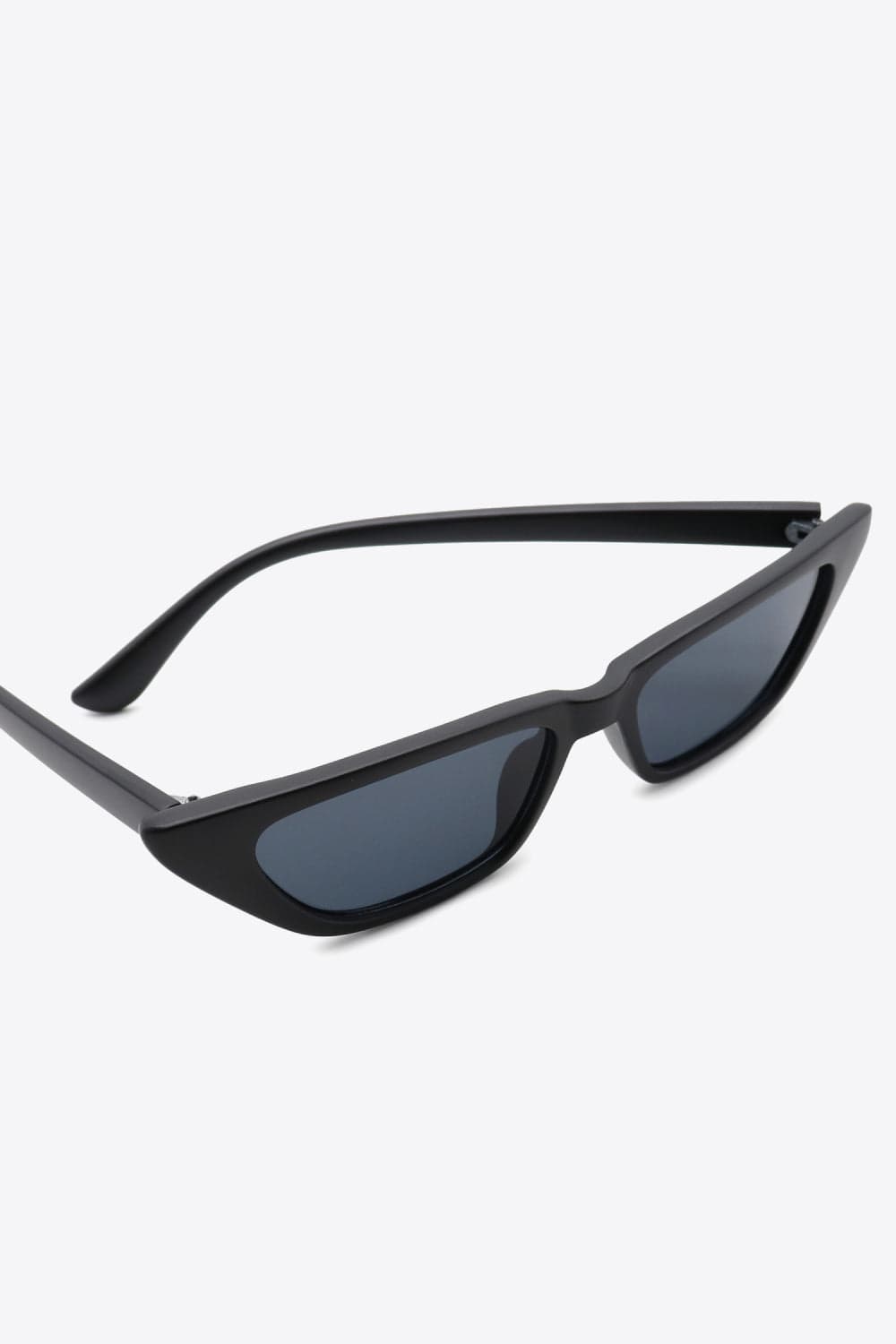 UV400 Polycarbonate Cat Eye Sunglasses - ShalayeFashion